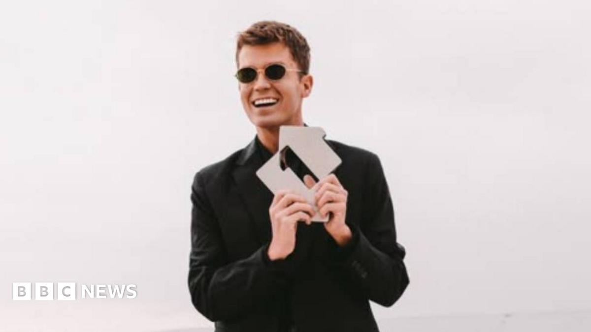Jamie Miller Tops UK Singles Chart With Babydoll