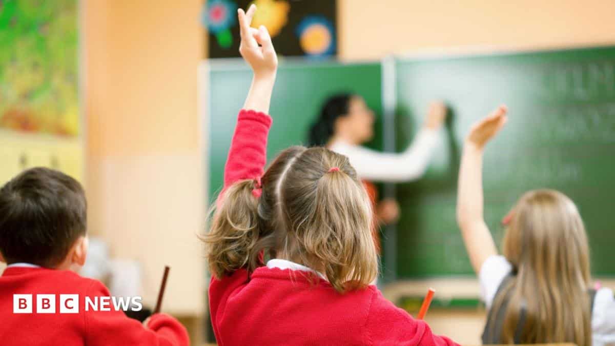Northern Ireland schools urged to cut energy use