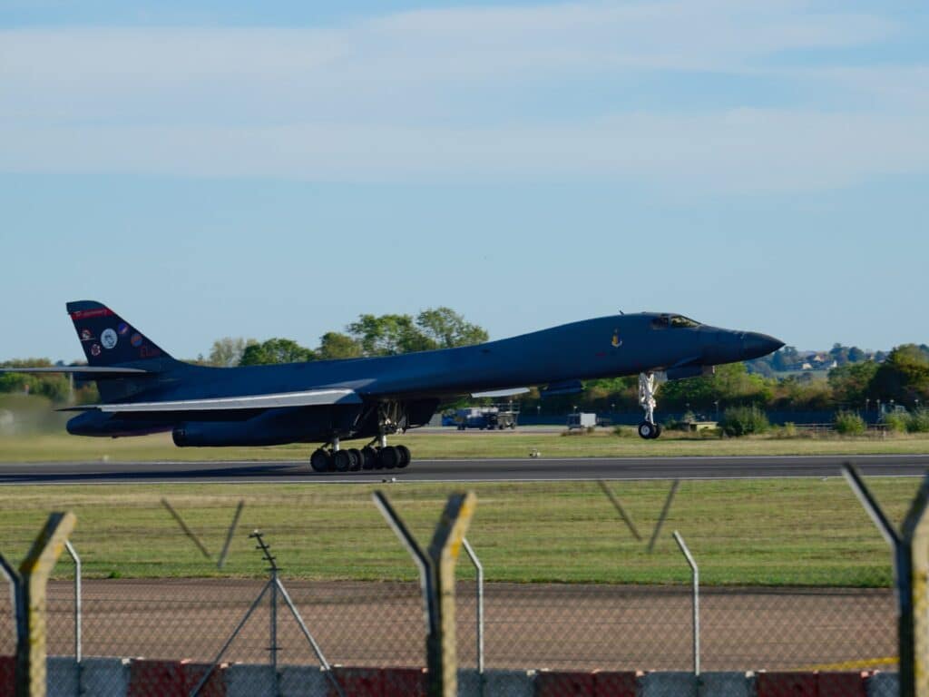 US B-1 Withdrawal Limits Rapid Iran Strike Capacity
