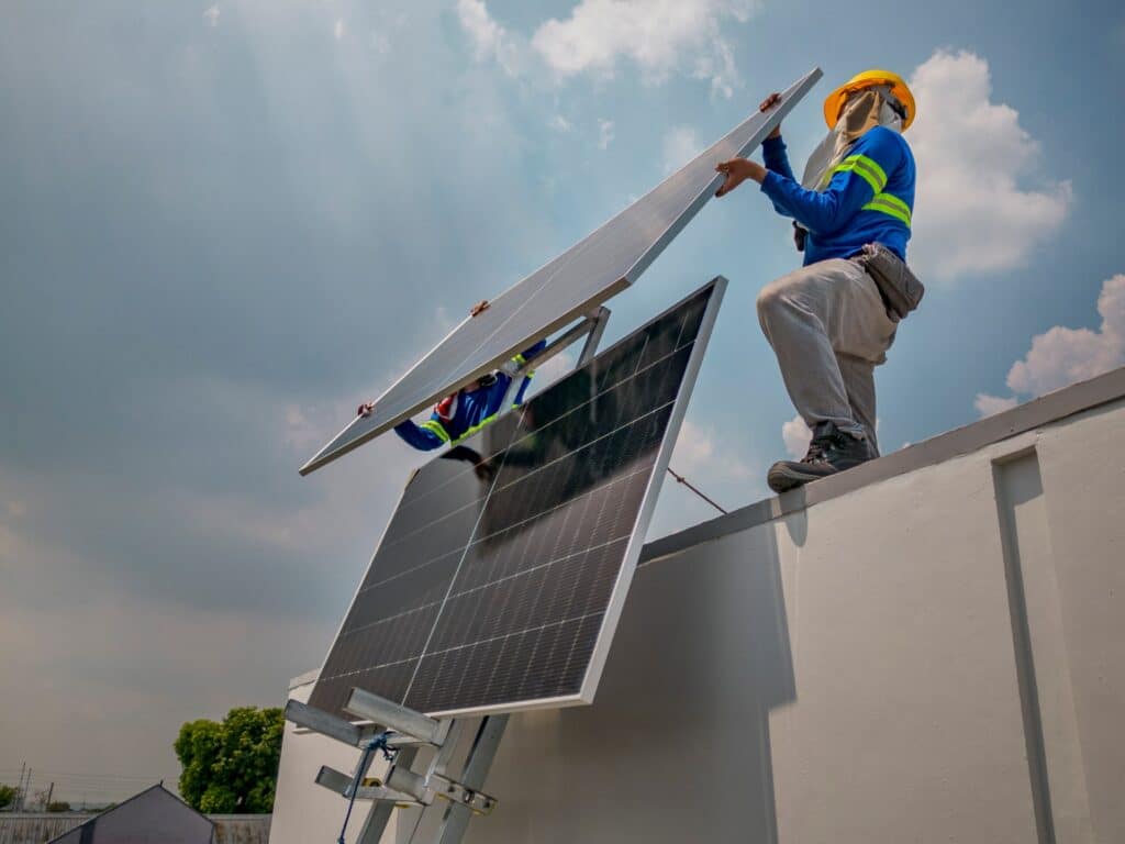 Philippine Rooftop Solar Demand Rises With Power Costs