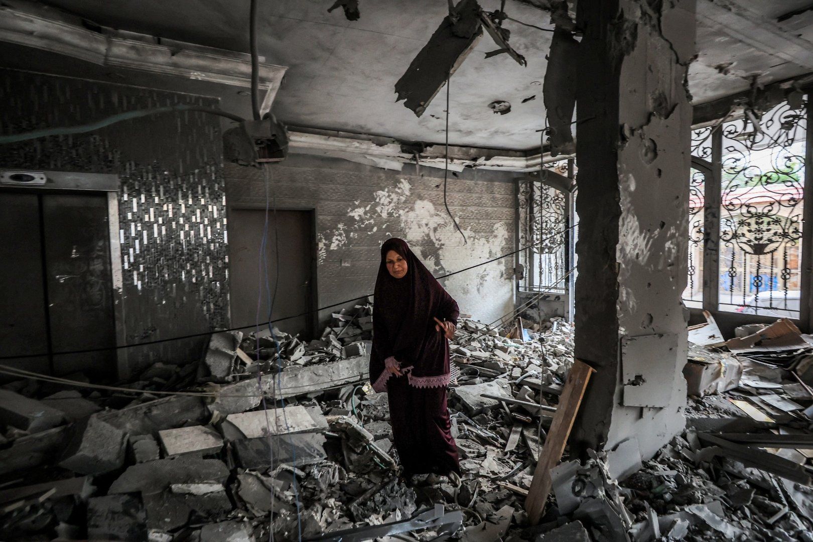 Israeli Air Attack Kills Five in Gaza City