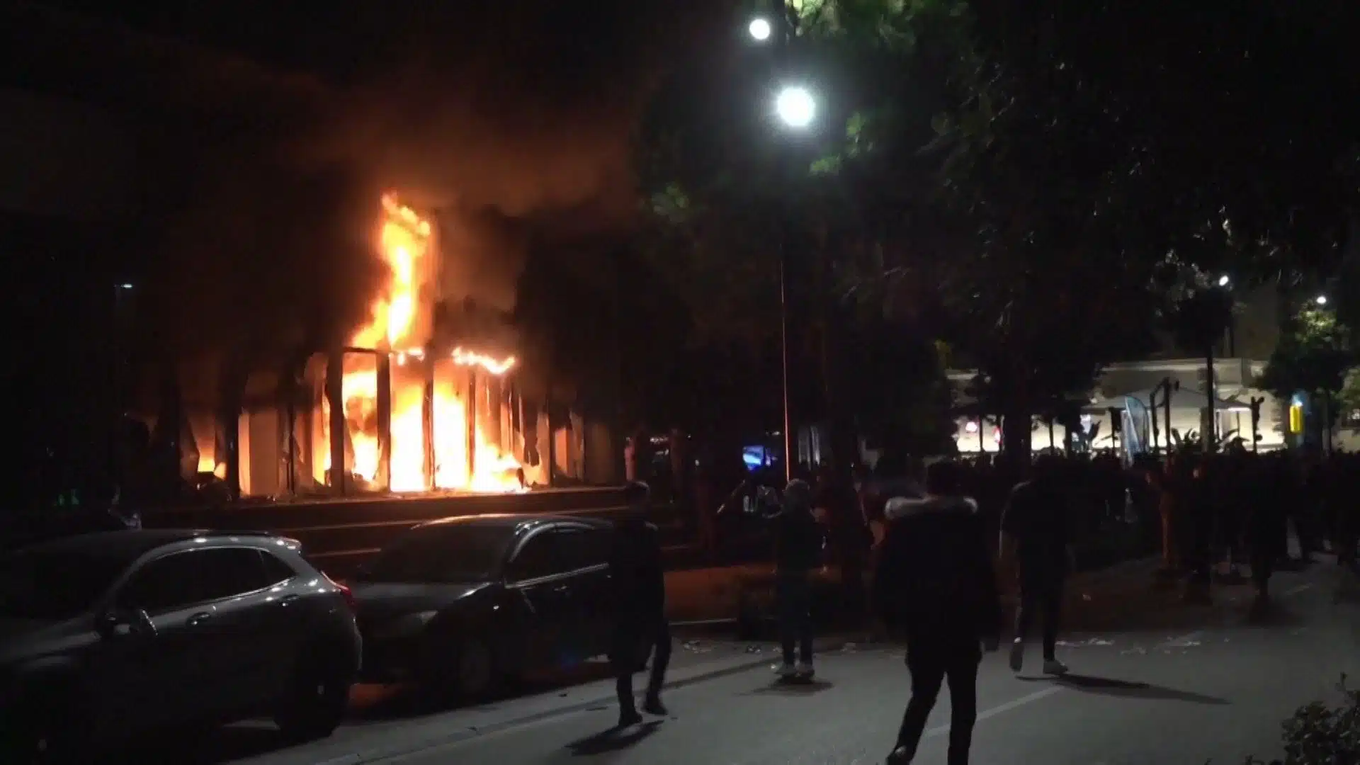 Tirana Protesters Set Justice Ministry on Fire