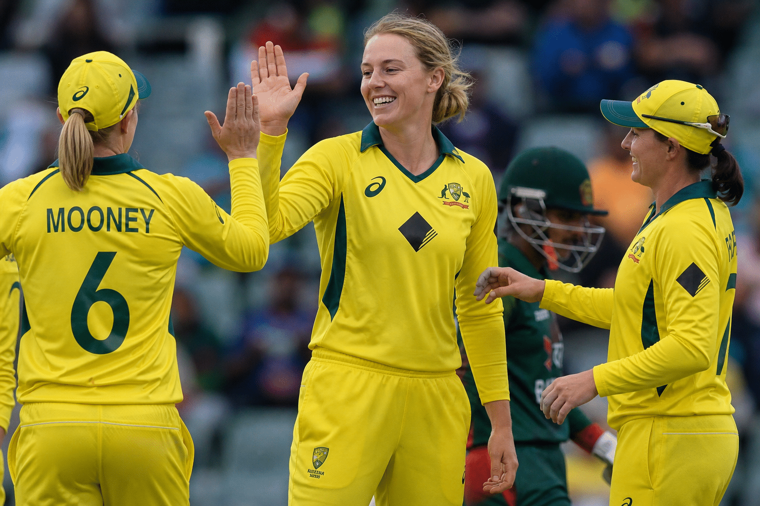 Litchfield Leads Australia to Bangladesh Victory