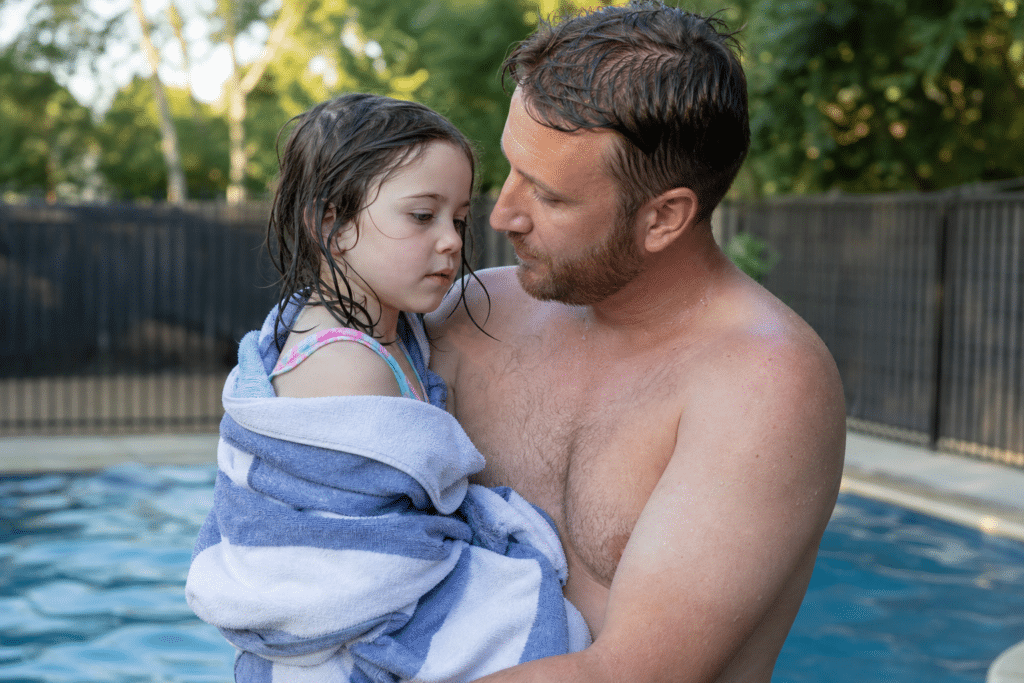 Perth father honoured for rescuing daughter in Broome pool