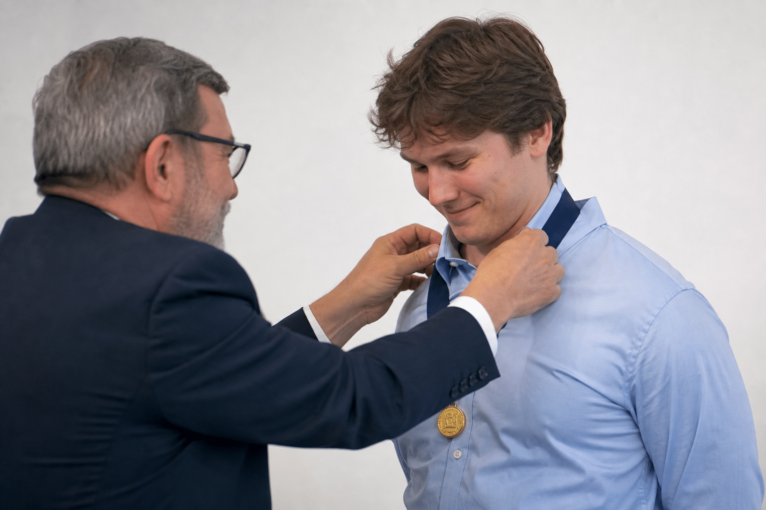 Austin Appelbee receives Clarke Gold Medal