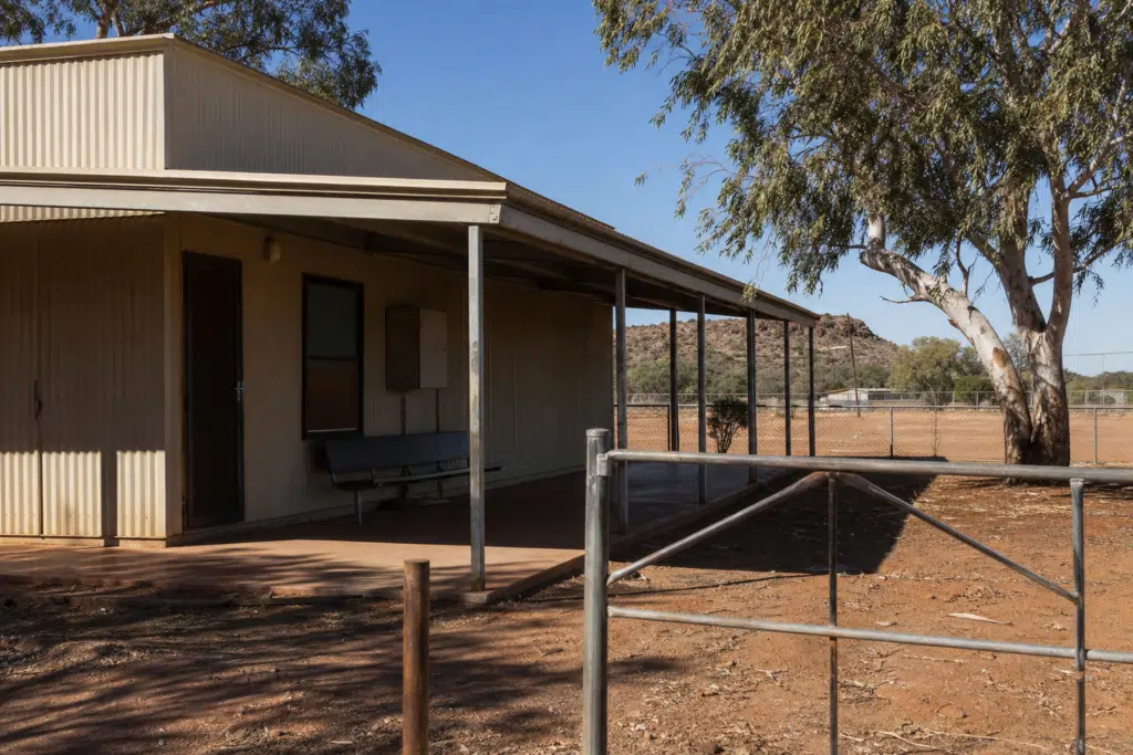 Alpurrurulam clinic closes after threats to nurses
