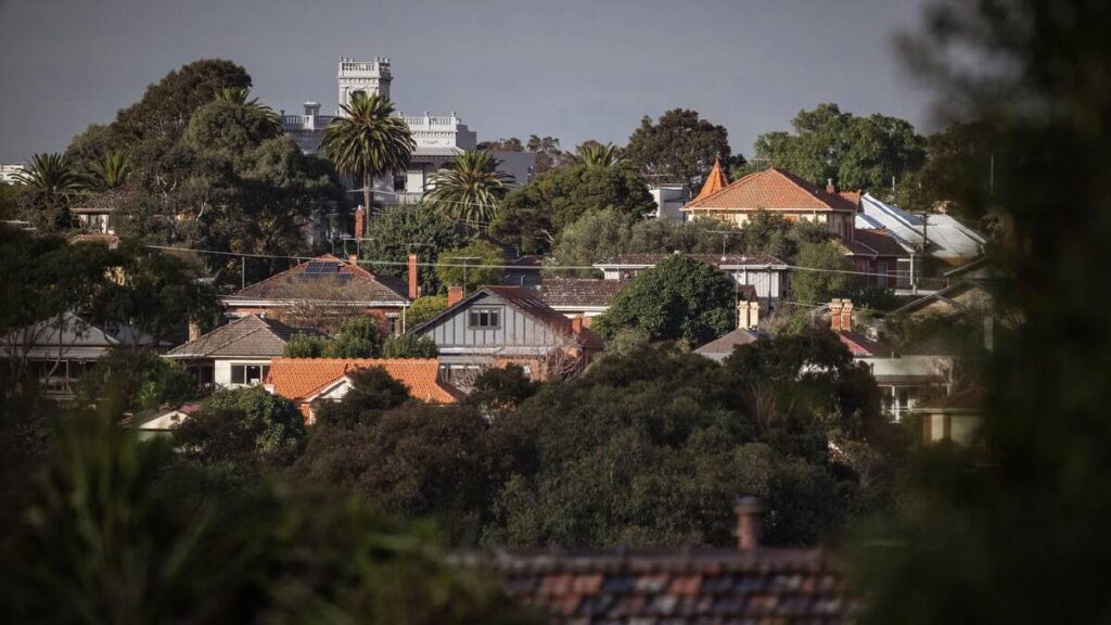 Australian Capital House Prices Fall Together